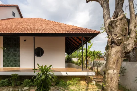 Roof, veranda and garden — Nic_House