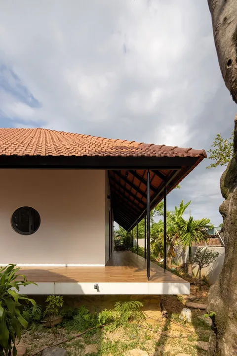 Roof, veranda and garden — Nic_House