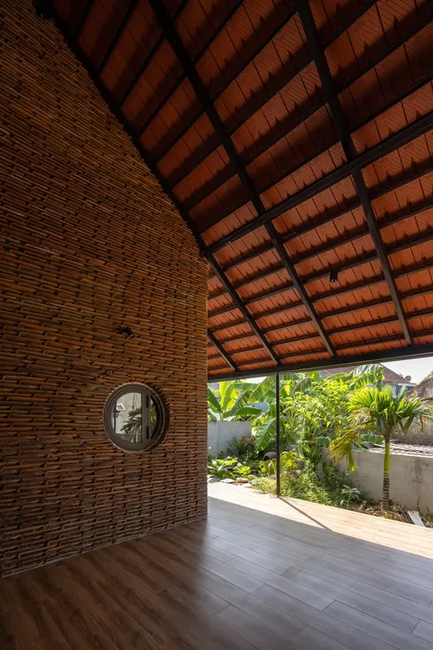 Roof, veranda and garden — Nic_House