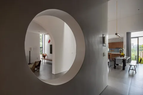 Interior space and architectural details — Nic_House