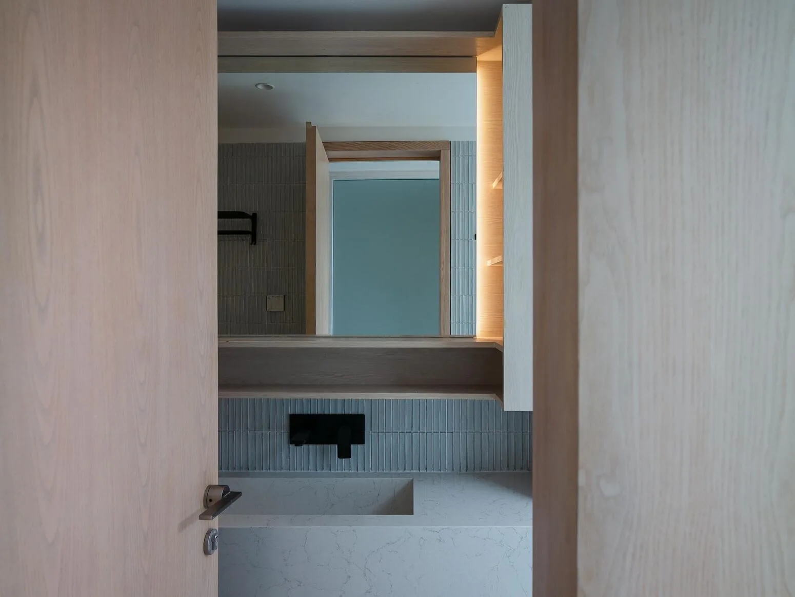 A minimalist bathroom