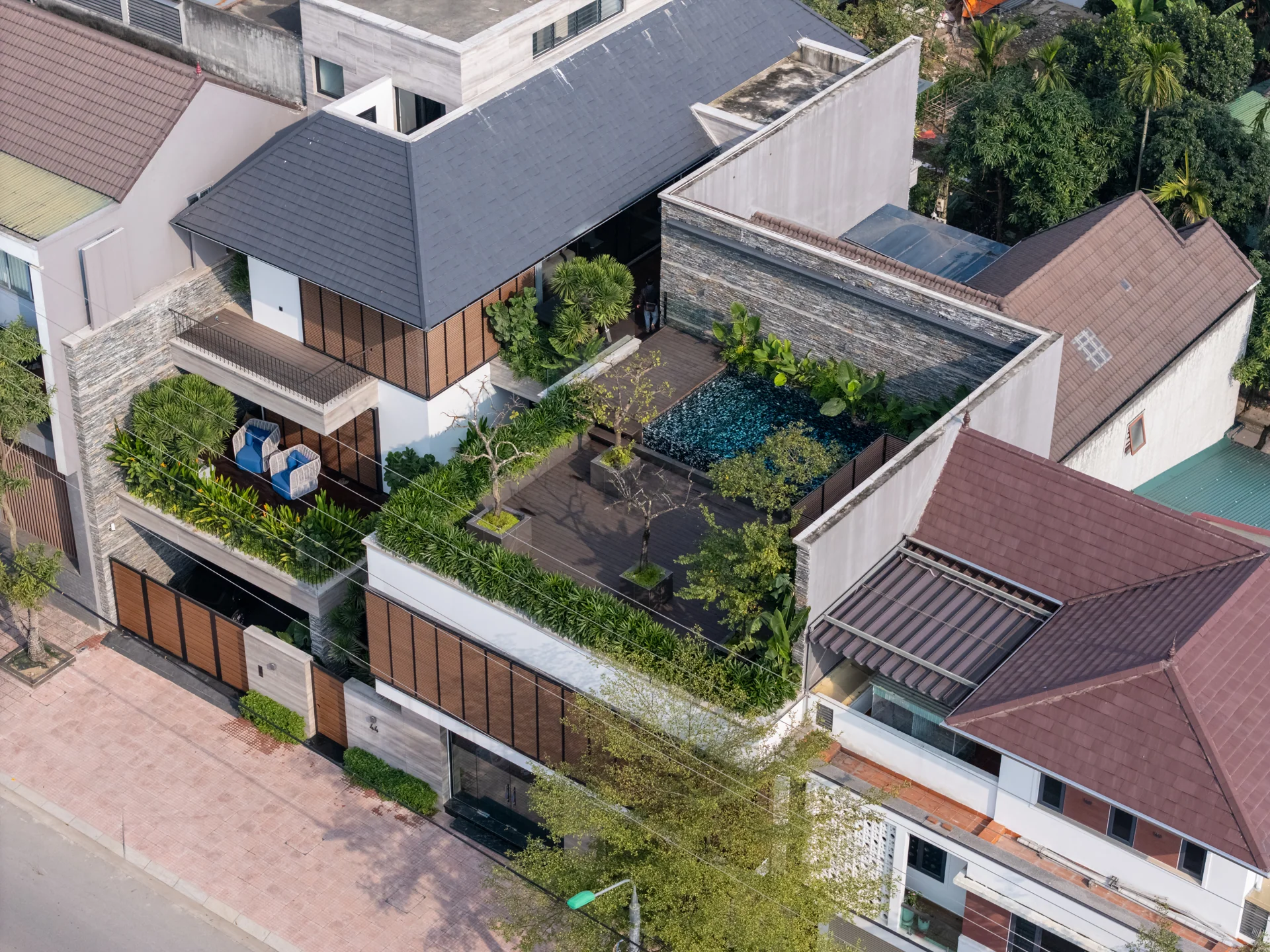 Villa 44 nhìn từ trên cao — Villa 44